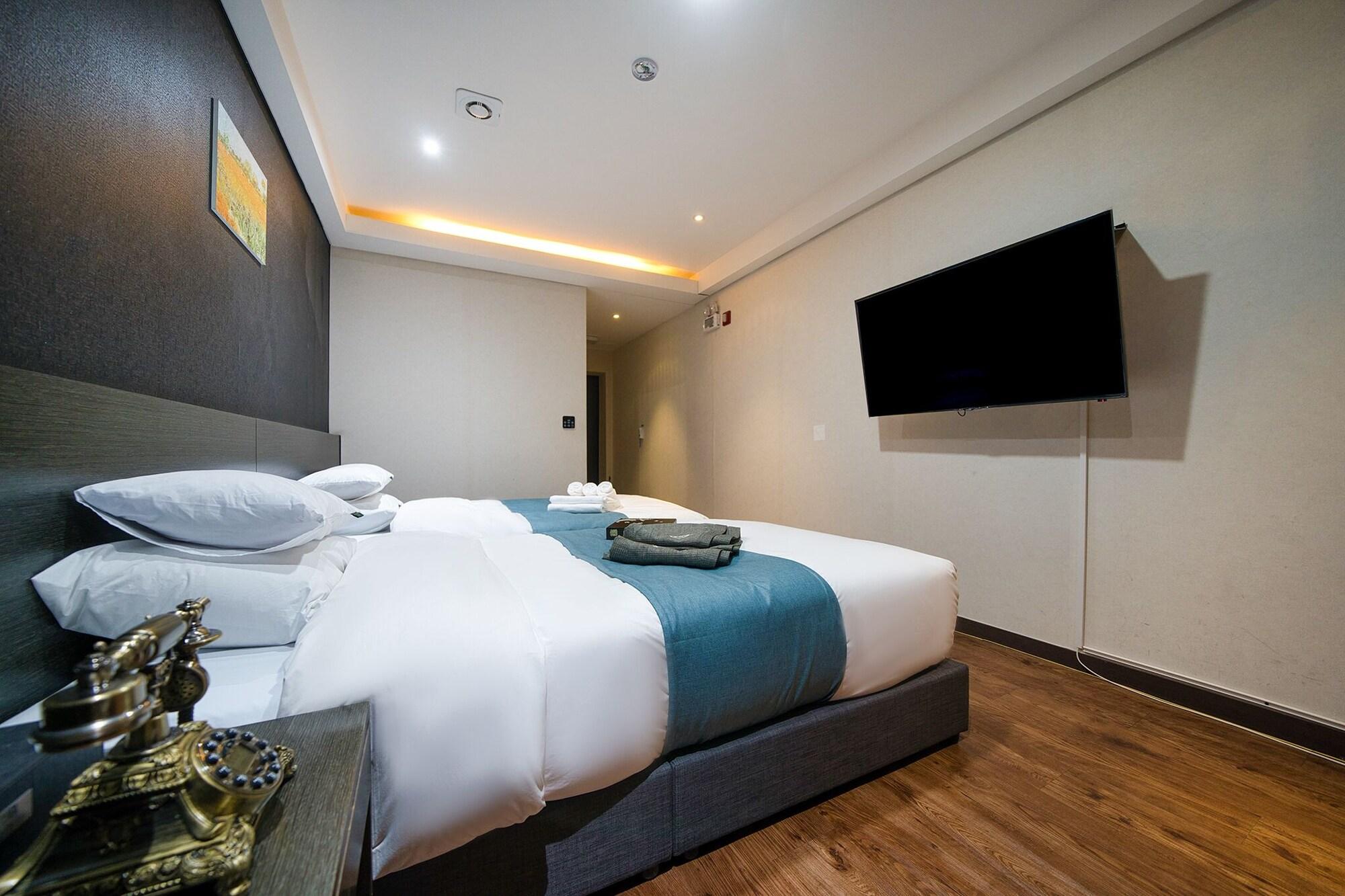 Suwon Dono1796 Hotel Buitenkant foto